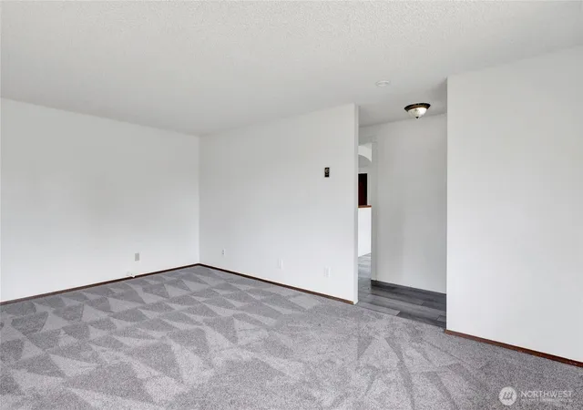 Photo 3 of Sale Pending at 968 Sw Kingma Ct, Oak Harbor, WA 98277 | MLS# NWM2529417 | Listing updated on 2026-09-25