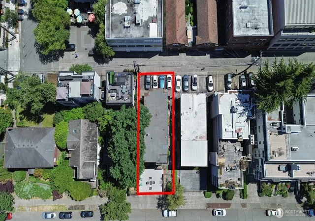 Photo 3 of Multi family home for sale at 2366 E Yale Ave, Seattle, WA 98102 | MLS# NWM2529447 | Listing updated on 2026-09-24