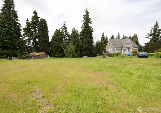 Photo 3 of Sale Pending at 2504 S Steele St, Tacoma, WA 98405 | MLS# NWM2529502 | Listing updated on 2026-09-30