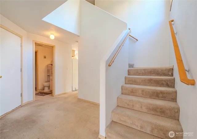 Photo 3 of Townhouse for sale at 1115 W 33rd Way, Vancouver, WA 98660 | MLS# NWM2529514 | Listing updated on 2026-09-21