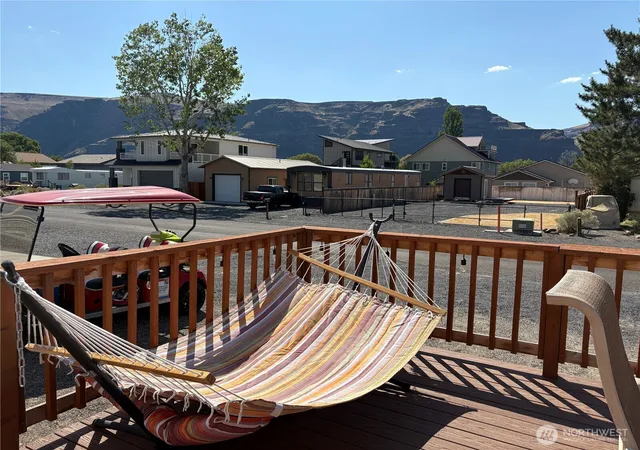 Photo 3 of Manufactured home for sale at 707 Hunter Ave Sw, Quincy, WA 98848 | MLS# NWM2529517 | Listing updated on 2026-09-21