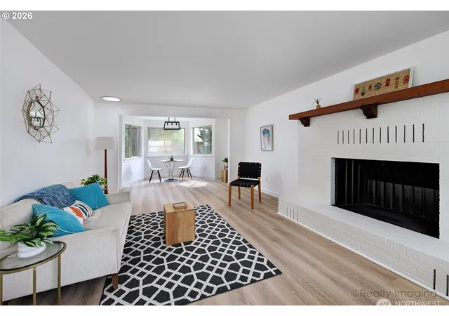 Photo 3 of Single family home for sale at 1060 Cowlitz View Ct Nw, Castle Rock, WA 98611 | MLS# NWM2529537 | Listing updated on 2026-09-25