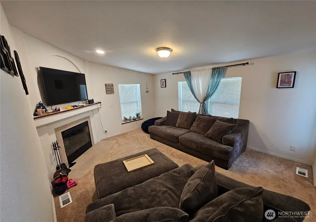 Photo 4 of Manufactured home for sale at 114 E 7th Street, Lind, WA 99341 | MLS# NWM2529556 | Listing updated on 2026-09-21