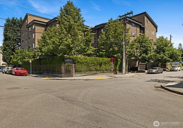 Photo 4 of Condo for sale at 14300 32nd Avenue NE #408, Seattle, WA 98125 | MLS# NWM2529586 | Listing updated on 2026-09-21