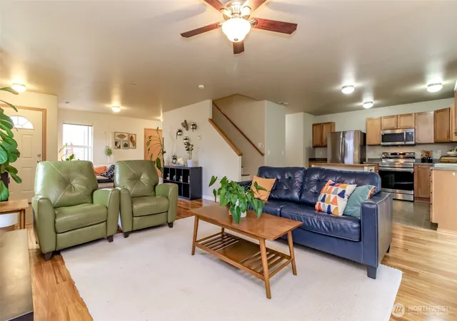 Photo 2 of Single family home for sale at 21648 Se 297th Terrace, Kent, WA 98042 | MLS# NWM2529590 | Listing updated on 2026-09-22