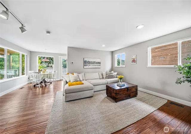 Photo 4 of Single family home for sale at 18288 S W View Rd, Mount Vernon, WA 98274 | MLS# NWM2529637 | Listing updated on 2026-09-21