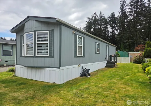 Photo 2 of Manufactured home for sale at 3702 Hunt St Nw #30, Gig Harbor, WA 98335 | MLS# NWM2529662 | Listing updated on 2026-09-28