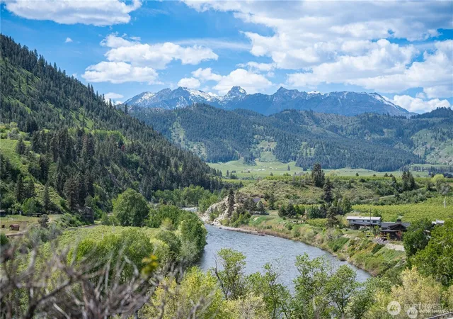 Photo 2 of Land for sale at 3 Sunburst Ln, Cashmere, WA 98815 | MLS# NWM2529688 | Listing updated on 2026-09-29