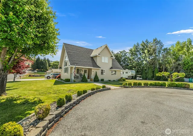 Photo 1 of Single family home for sale at 2509 Nw Boston Ave, East Wenatchee, WA 98802 | MLS# NWM2529711 | Listing updated on 2026-09-23