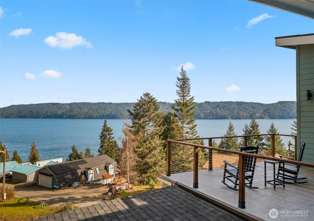 Photo 3 of Single family home for sale at 41 N Mardell Ave, Hoodsport, WA 98548 | MLS# NWM2529728 | Listing updated on 2026-09-21