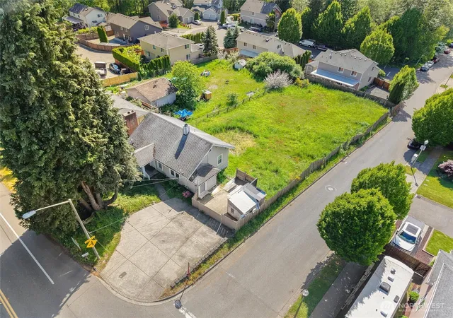 Photo 4 of Single family home for sale at 26801 108t Ave SE, Kent, WA 98030 | MLS# NWM2529757 | Listing updated on 2026-09-21