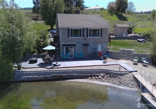 Photo 1 of Single family home for sale at 6 Marions Cvs Rd, Republic, WA 99166 | MLS# NWM2529771 | Listing updated on 2026-09-21