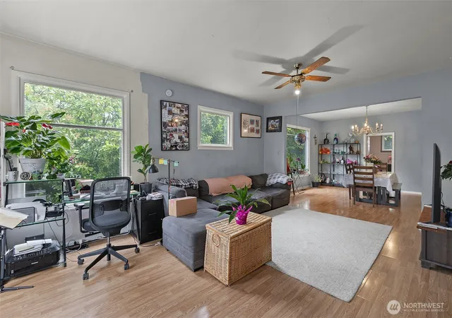 Photo 4 of House for sale at 3322 S 3324 10th Street, Tacoma, WA 98405 | MLS# NWM2529777 | Listing updated on 2026-09-21