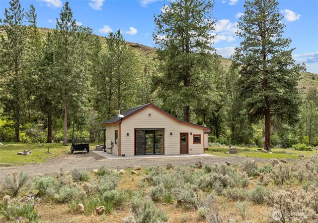 Photo 1 of Single family home for sale at 6750 Secret Cyn Rd, Ellensburg, WA 98926 | MLS# NWM2529903 | Listing updated on 2026-09-21