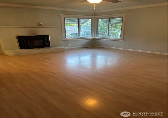 Photo 3 of Single family home for sale at 1509 Everett St, Sumner, WA 98390 | MLS# NWM2529970 | Listing updated on 2026-09-21