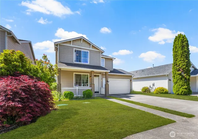 Photo 3 of Single family home for sale at 8305 Sweetbrier Loop Se, Olympia, WA 98513 | MLS# NWM2530000 | Listing updated on 2026-09-21