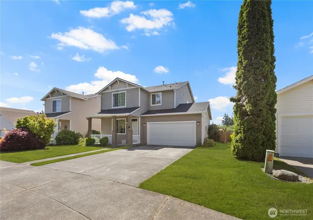 Photo 4 of Single family home for sale at 8305 Sweetbrier Loop SE, Olympia, WA 98513 | MLS# NWM2530000 | Listing updated on 2026-09-21