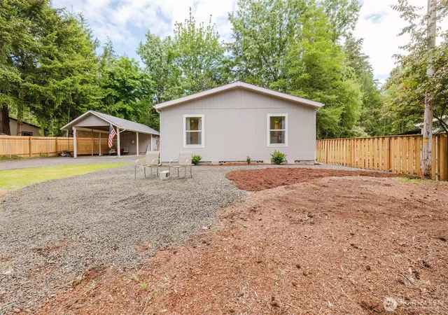 Photo 2 of Manufactured home for sale at 540 E Lakeshore Dr, Shelton, WA 98584 | MLS# NWM2530007 | Listing updated on 2026-09-21