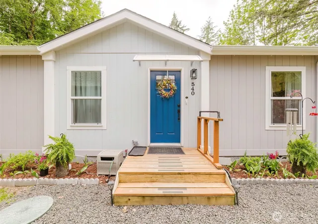 Photo 3 of Manufactured home for sale at 540 E Lakeshore Dr, Shelton, WA 98584 | MLS# NWM2530007 | Listing updated on 2026-09-21