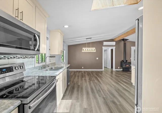 Photo 2 of Sale Pending at 30613 Ne 183rd Street, Duvall, WA 98019 | MLS# NWM2530065 | Listing updated on 2026-09-21