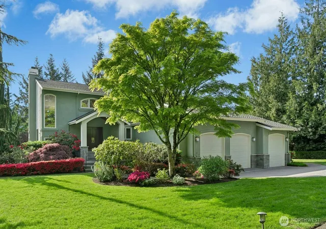 Photo 3 of Single family home for sale at 20005 Ne 42nd Street, Sammamish, WA 98074 | MLS# NWM2530140 | Listing updated on 2026-10-01