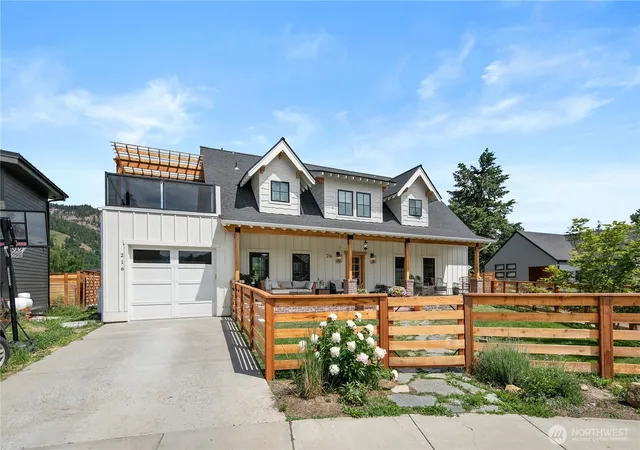Photo 2 of Single family home for sale at 216 Nordic Cir, Leavenworth, WA 98826 | MLS# NWM2530155 | Listing updated on 2026-09-21