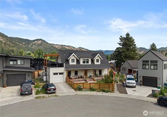 Photo 3 of Single family home for sale at 216 Nordic Cir, Leavenworth, WA 98826 | MLS# NWM2530155 | Listing updated on 2026-09-21