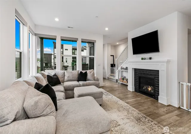 Photo 4 of Townhouse for sale at 14002 3rd Avenue NE #105, Duvall, WA 98019 | MLS# NWM2530229 | Listing updated on 2026-09-21