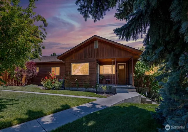 Photo 2 of Single family home for sale at 100 Omak Airport Rd, Omak, WA 98841 | MLS# NWM2530248 | Listing updated on 2026-09-21