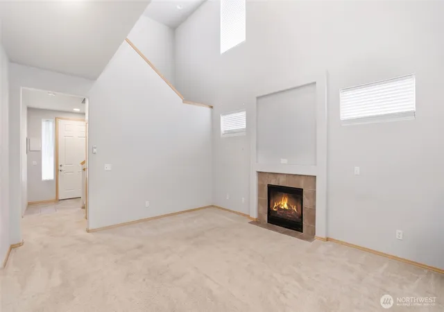 Photo 3 of Townhouse for sale at 5427 Boardwalk St SE, Lacey, WA 98503 | MLS# NWM2530250 | Listing updated on 2026-09-21