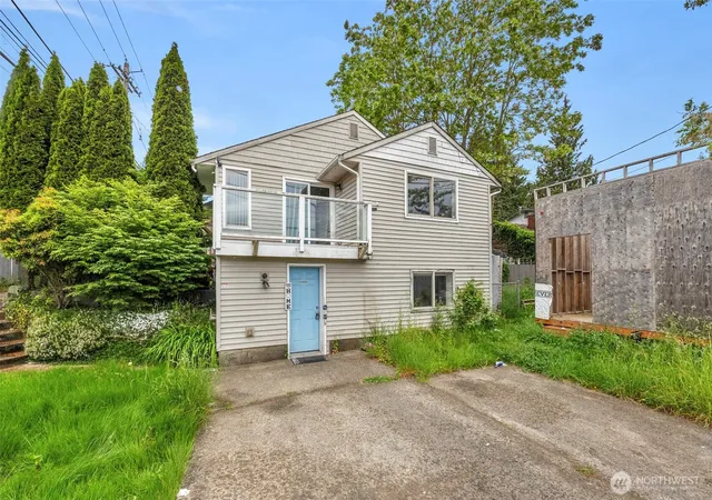 Photo 1 of Sale Pending at 929 Pecks Dr, Everett, WA 98203 | MLS# NWM2530259 | Listing updated on 2026-09-25