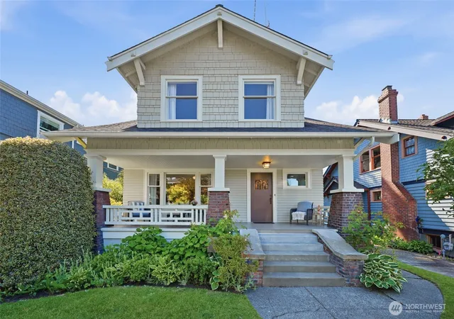 Photo 1 of Single family home for sale at 1519 1st Avenue N, Seattle, WA 98109 | MLS# NWM2530271 | Listing updated on 2026-10-01