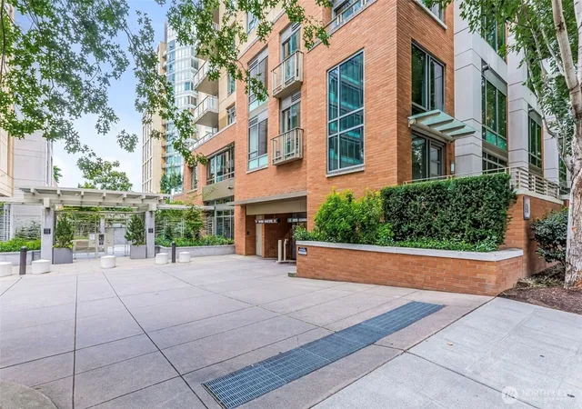 Photo 2 of Condo for sale at 910 Lenora St #S1000, Seattle, WA 98121 | MLS# NWM2530272 | Listing updated on 2026-10-01