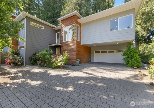 Photo 1 of Single family home for sale at 11217 110th Avenue Ne, Kirkland, WA 98033 | MLS# NWM2530299 | Listing updated on 2026-08-30