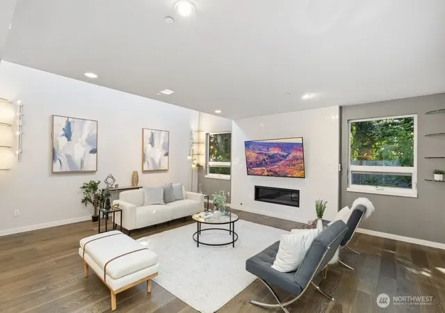Photo 4 of Single family home for sale at 11217 110th Avenue NE, Kirkland, WA 98033 | MLS# NWM2530299 | Listing updated on 2026-08-30