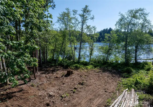 Photo 1 of Land for sale at 0 Gold Crk Rd, Bremerton, WA 98312 | MLS# NWM2530369 | Listing updated on 2026-09-21