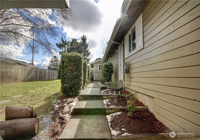 Photo 3 of Multi family home for sale at 412 105th Street Sw, Everett, WA 98204 | MLS# NWM2530416 | Listing updated on 2026-09-21