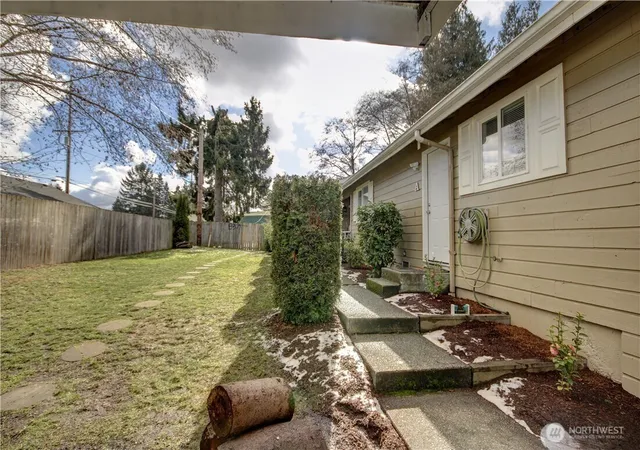 Photo 3 of House for sale at 412 105th Street SW, Everett, WA 98204 | MLS# NWM2530416 | Listing updated on 2026-09-21
