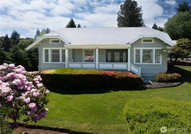 Photo 2 of Pending - Backup Offer Requested at 550 Ballentine St, Raymond, WA 98577 | MLS# NWM2530473 | Listing updated on 2026-09-06