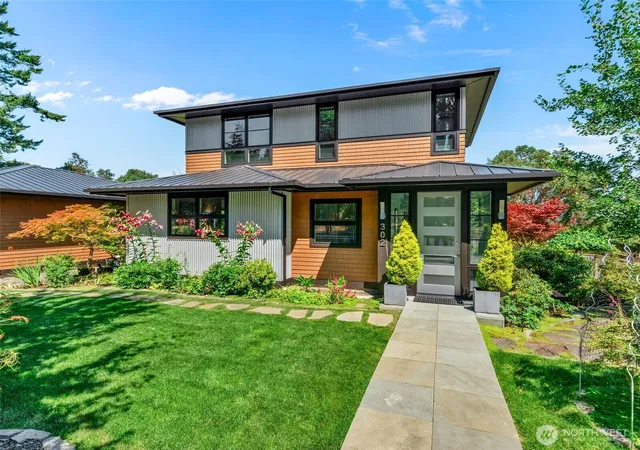 Photo 3 of Single family home for sale at 302 T St, Port Townsend, WA 98368 | MLS# NWM2530501 | Listing updated on 2026-09-21