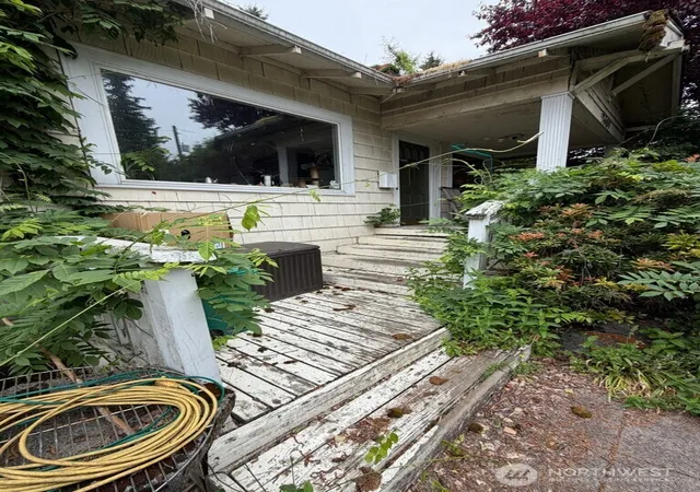 Photo 1 of Sale Pending at 7547 11th Avenue Ne, Seattle, WA 98115 | MLS# NWM2530539 | Listing updated on 2026-06-03