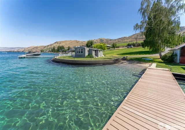 Manufactured home for sale at 43 & 49 Gold Coast Ln, Chelan, WA 98816 | MLS# NWM2530587
