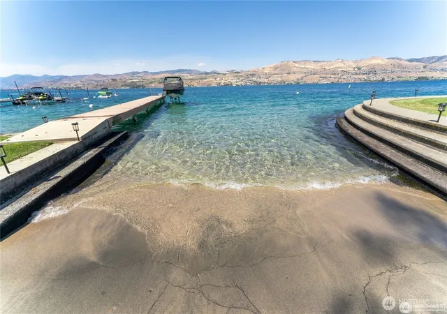 Photo 1 of Manufactured home for sale at 43 & 49 Gold Coast Ln, Chelan, WA 98816 | MLS# NWM2530587 | Listing updated on 2026-09-21