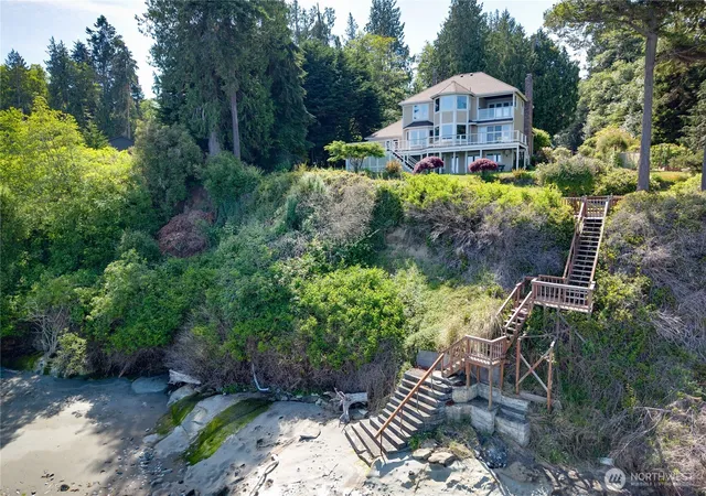 Photo 3 of Single family home for sale at 252 Jansen Rd, Nordland, WA 98358 | MLS# NWM2530673 | Listing updated on 2026-10-01
