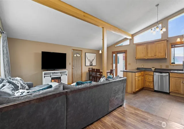 Photo 4 of Single family home for sale at 810 E Spring, Dayton, WA 99328 | MLS# NWM2530704 | Listing updated on 2026-10-01