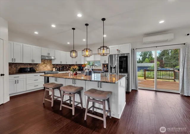 Photo 3 of Single family home for sale at 2204 158th Street Ct E, Tacoma, WA 98445 | MLS# NWM2530728 | Listing updated on 2026-09-30