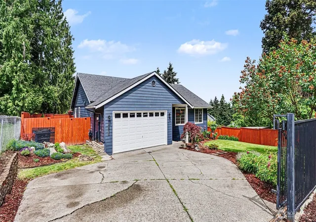 Photo 3 of Sale Pending at 4610 S 160th Street, Tukwila, WA 98188 | MLS# NWM2530735 | Listing updated on 2026-09-25