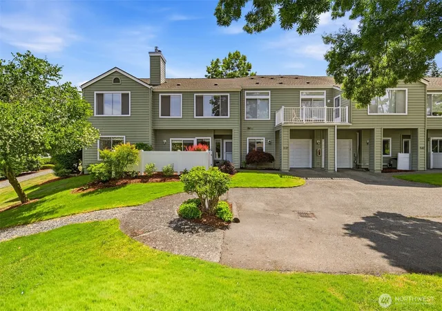 Photo 3 of Sale Pending at 3638 224th Place Se #1312, Issaquah, WA 98029 | MLS# NWM2530753 | Listing updated on 2026-10-03