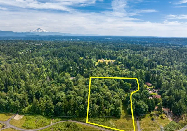 Photo 1 of Single family home for sale at 23908 Se 168 Street, Issaquah, WA 98027 | MLS# NWM2530759 | Listing updated on 2026-10-22
