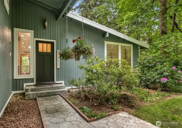 Photo 3 of Single family home for sale at 23908 SE 168 Street, Issaquah, WA 98027 | MLS# NWM2530759 | Listing updated on 2026-10-03